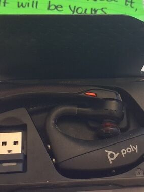 Poly Black Bluetooth Wireless Earset with USB Adapter